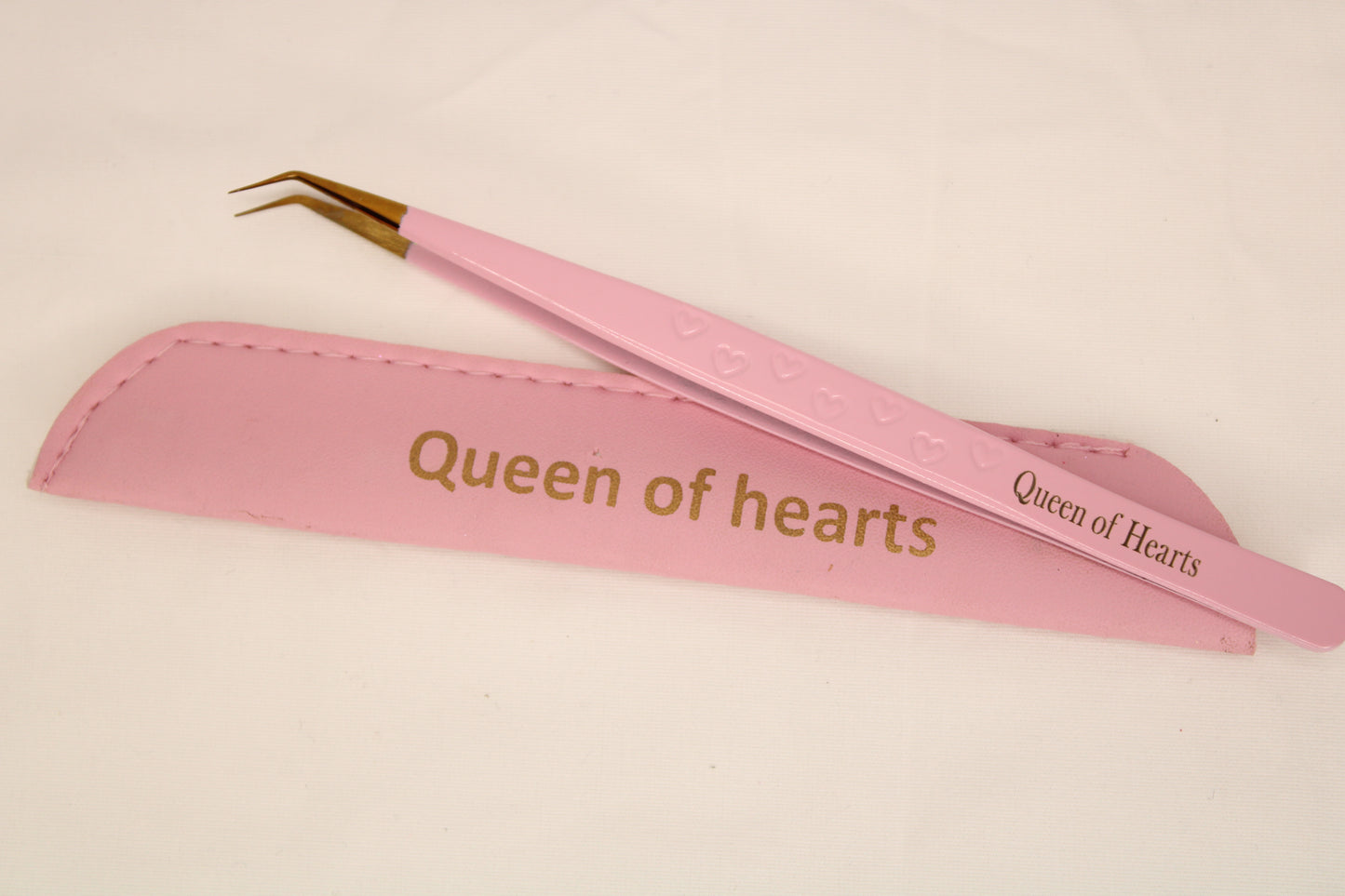 Queen of hearts Pink: Isolation