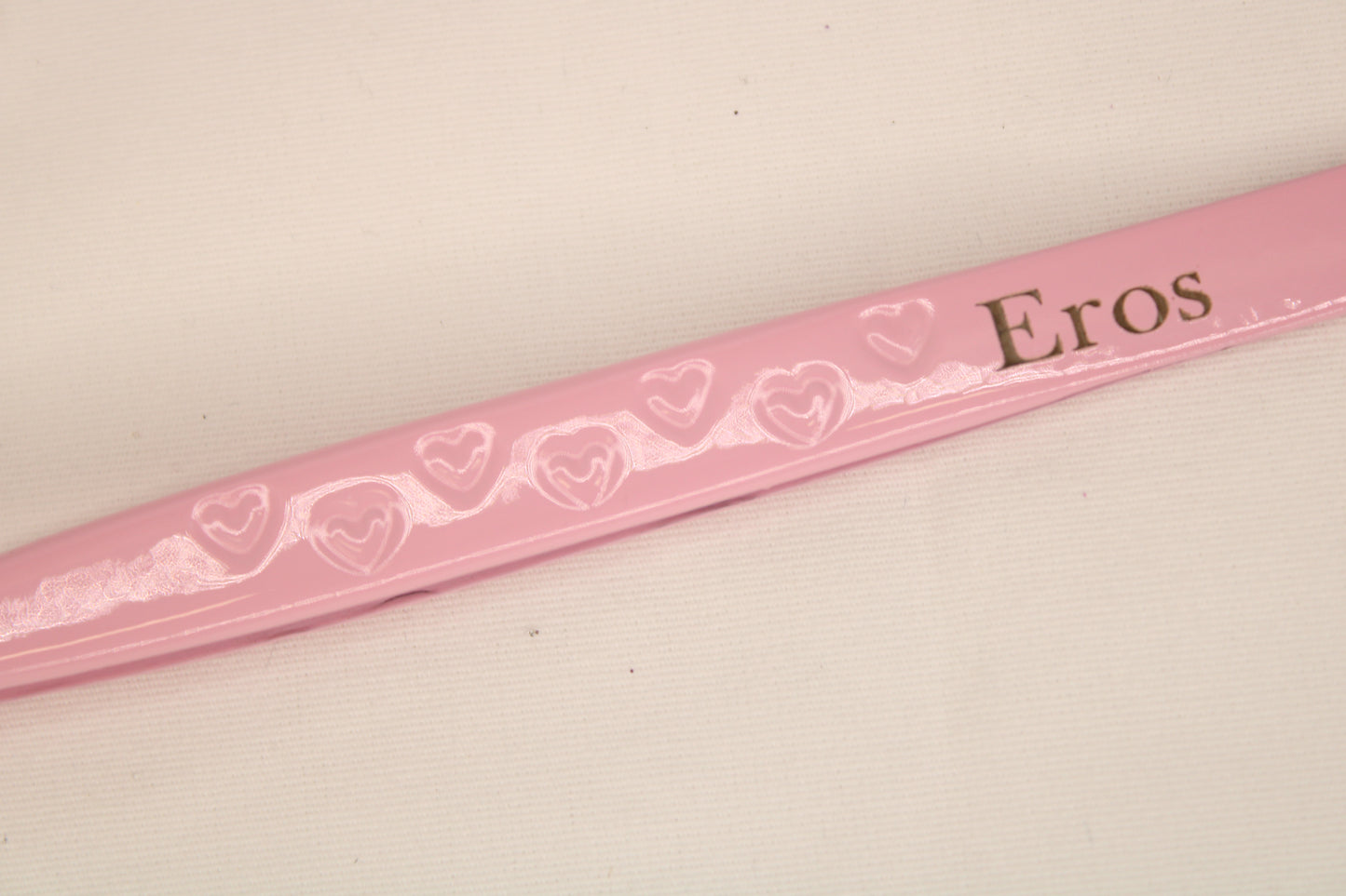 Eros Pink: Isolation